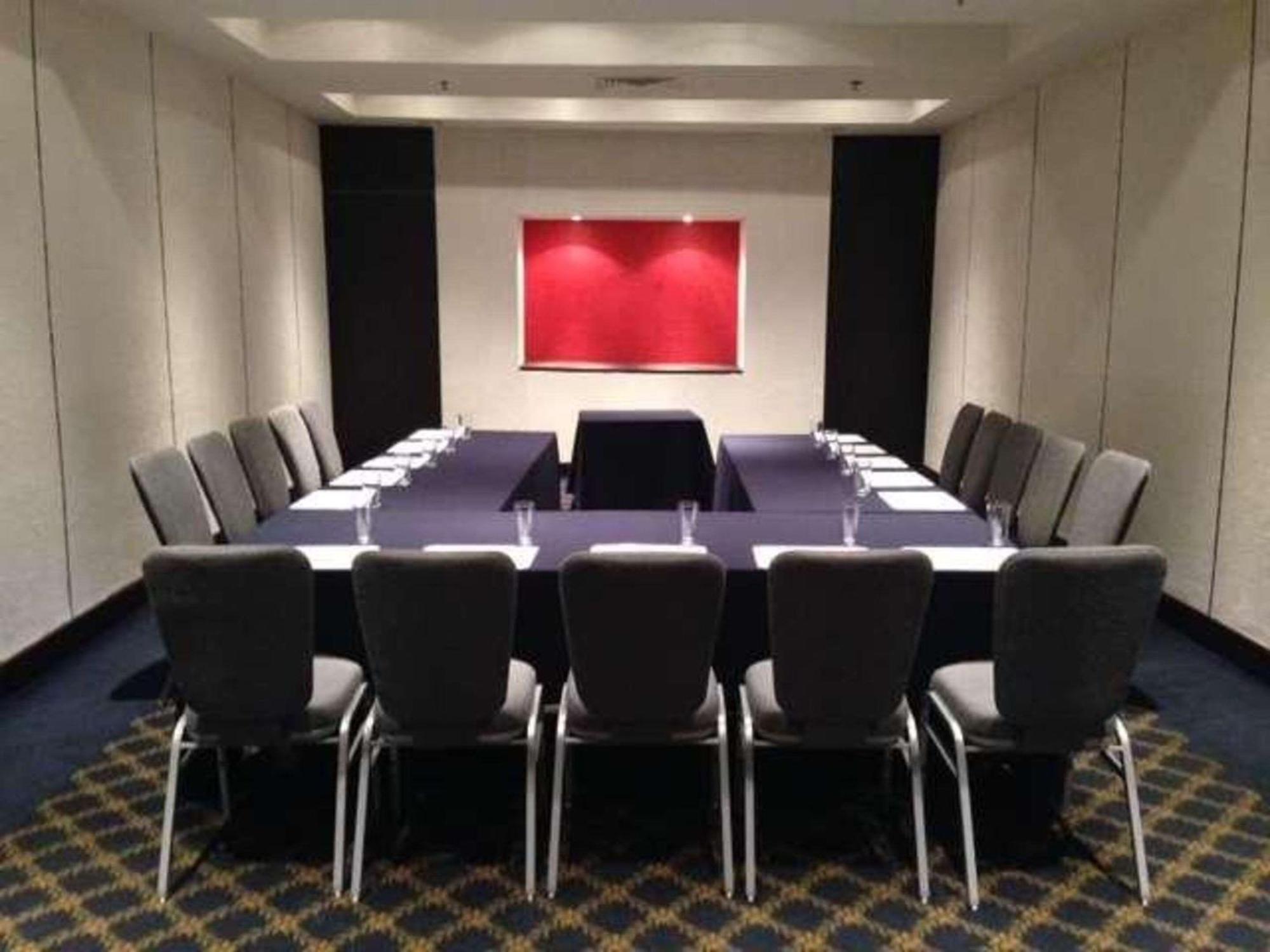 Radisson Paraiso Hotel Мексико Сити Екстериор снимка A meeting room at the hotel