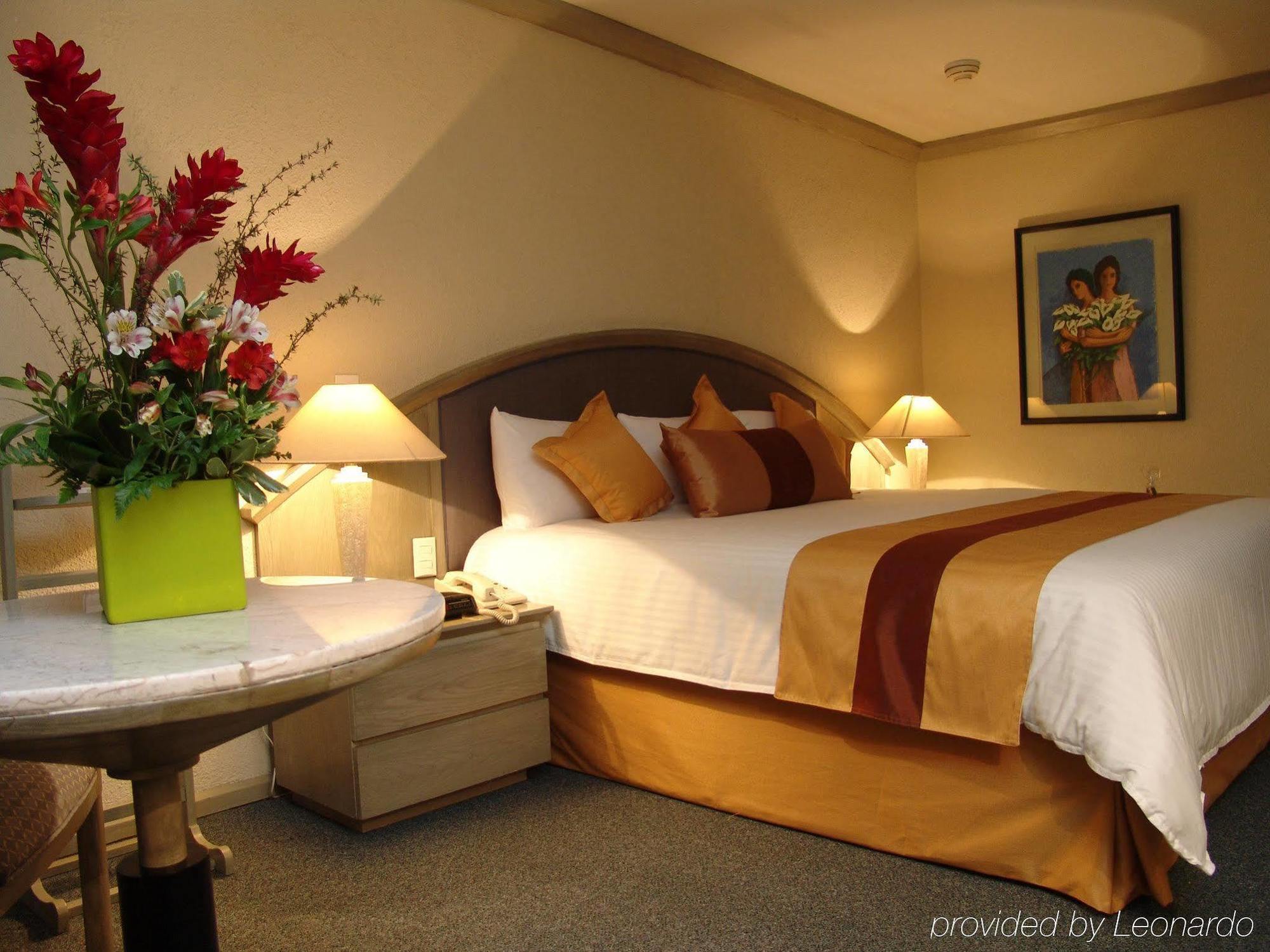 Radisson Paraiso Hotel Мексико Сити Стая снимка A bedroom at the hotel